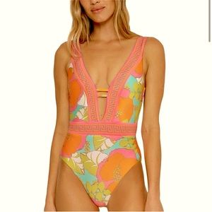 NWT! Trina Turk Playa De Flor Plunge Swimsuit
